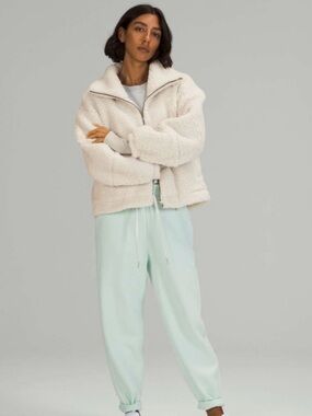 Lululemon Cinchable Fleece Zip Up Jacket in White Opal Size 4